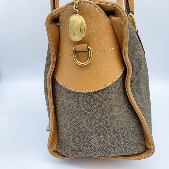 GUCCI Vintage Canvas GUCCI Logo Handbag in Tan - Picture 3 of 16